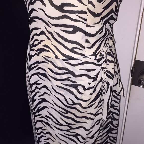 Zebra Print Faux Wrap Dress Sz 12 - Picture 3 of 6